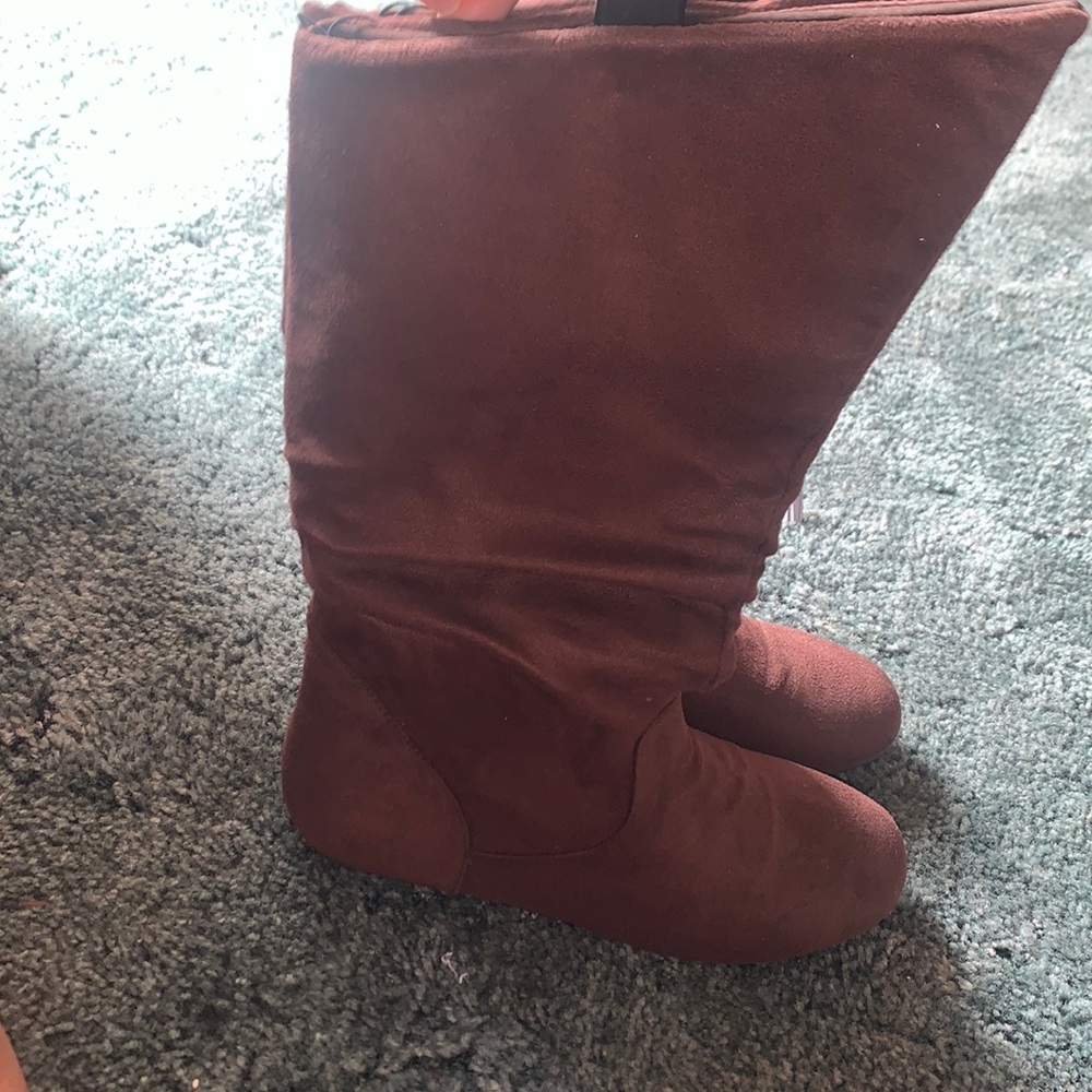 Snow boots
